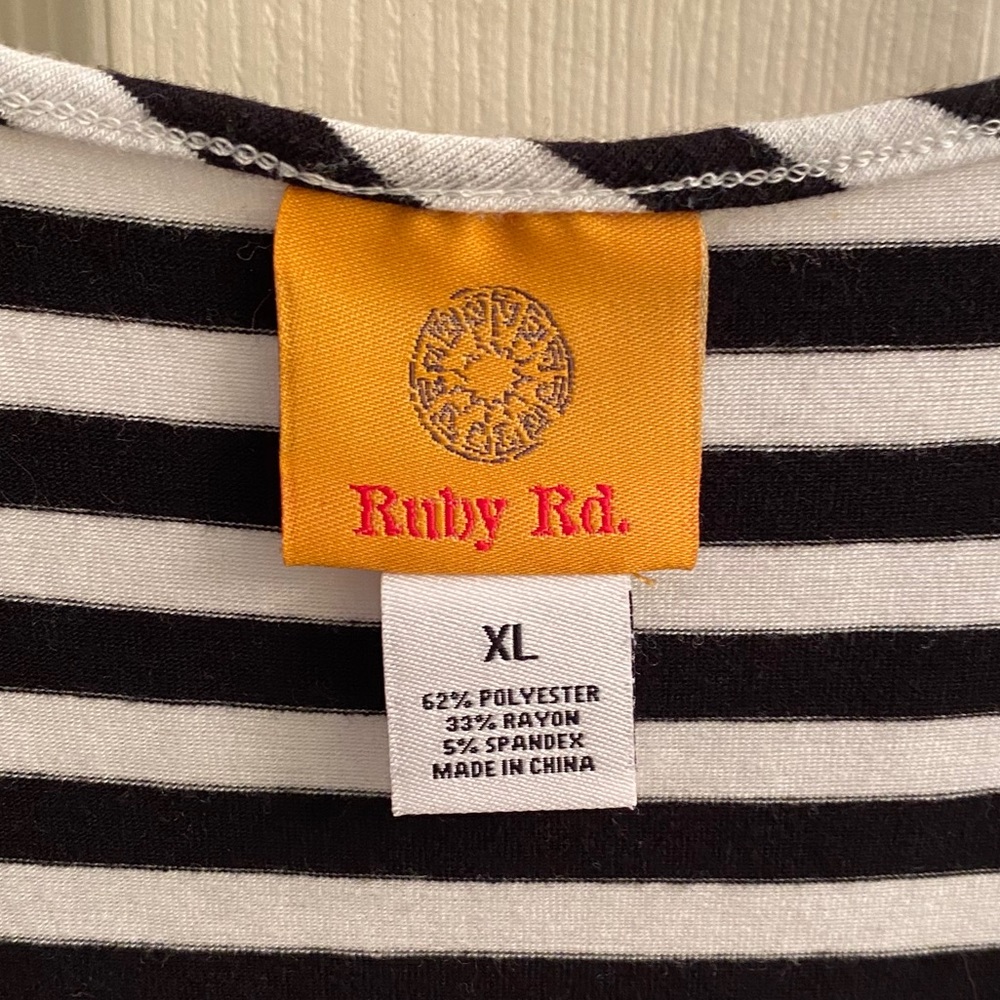 Ruby Rd. Ruffle front sleeveless tee - Picture 2 of 2